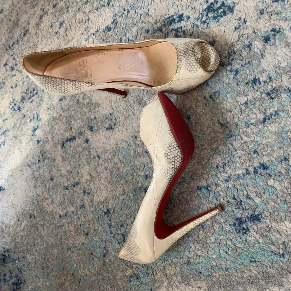 Christian Louboutin Very Prive